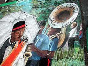 Closeup of the sousaphone and faces